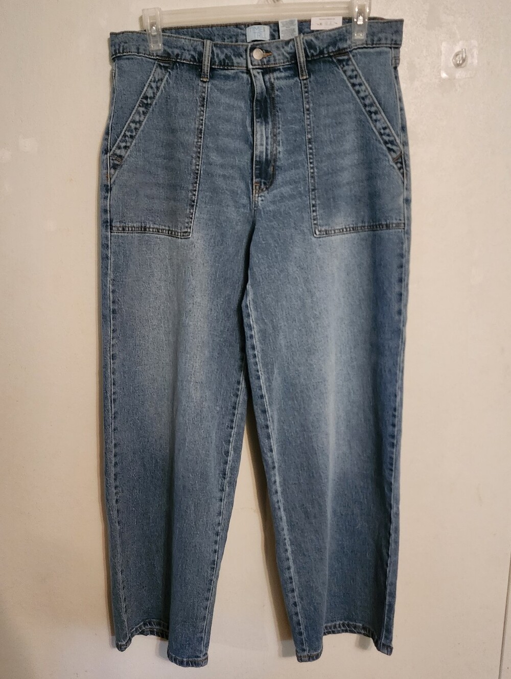 Time And Tru Relaxed Fit Utility Trouser Jeans Medium Wash Sz 16 NWT, Inseam 31"